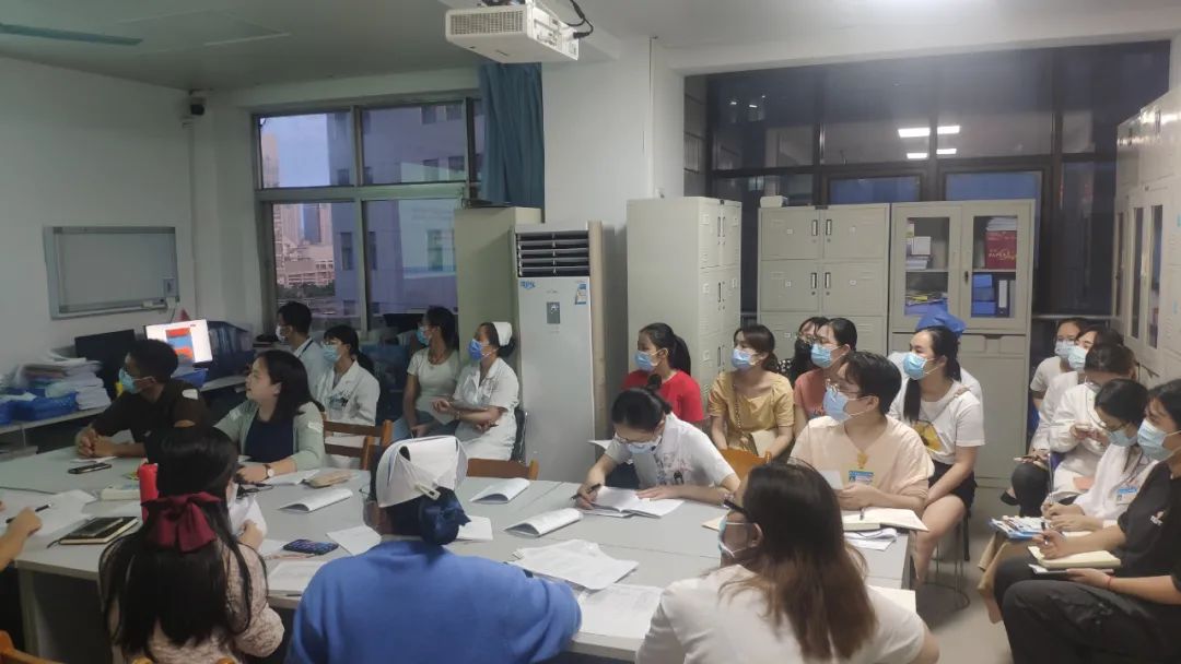 1����ҩ��������Bע��Һ��Ŀ